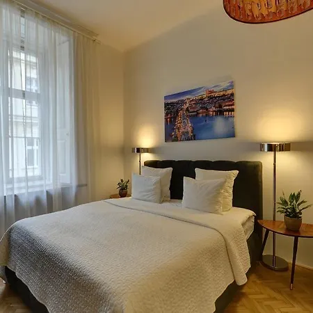Royal Route Appartement *