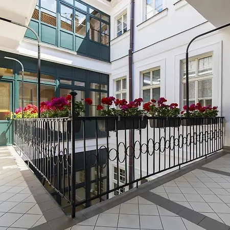 Apartment Royal Route *
