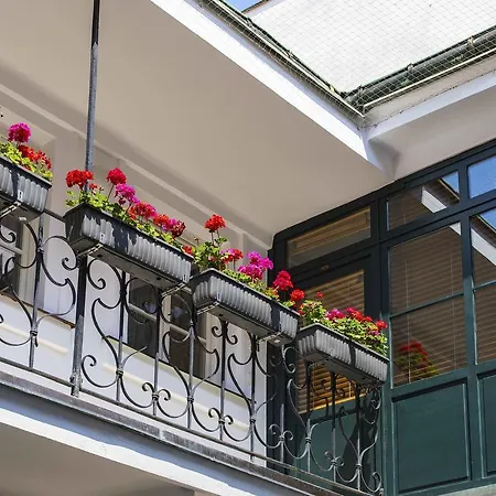 Apartment Royal Route