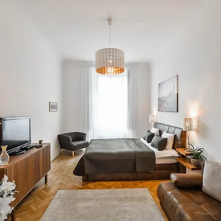 رويال روت ريزيدنس