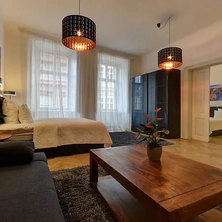 Royal Route Apartment