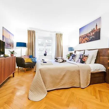 رويال روت ريزيدنس شقة براغ