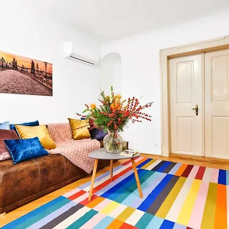 رويال روت ريزيدنس براغ