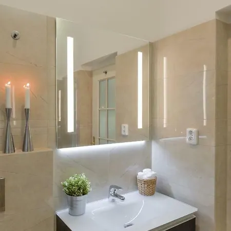 Apartament Royal Route