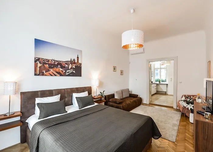 Royal Route Apartman *